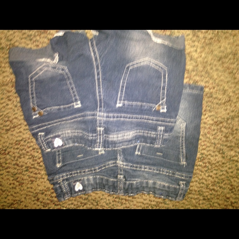 Jean shorts - Picture 2 of 3